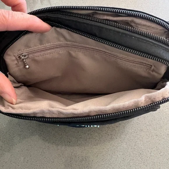 NWT Baggallini Black Triple Zip Bag - Picture 4 of 6